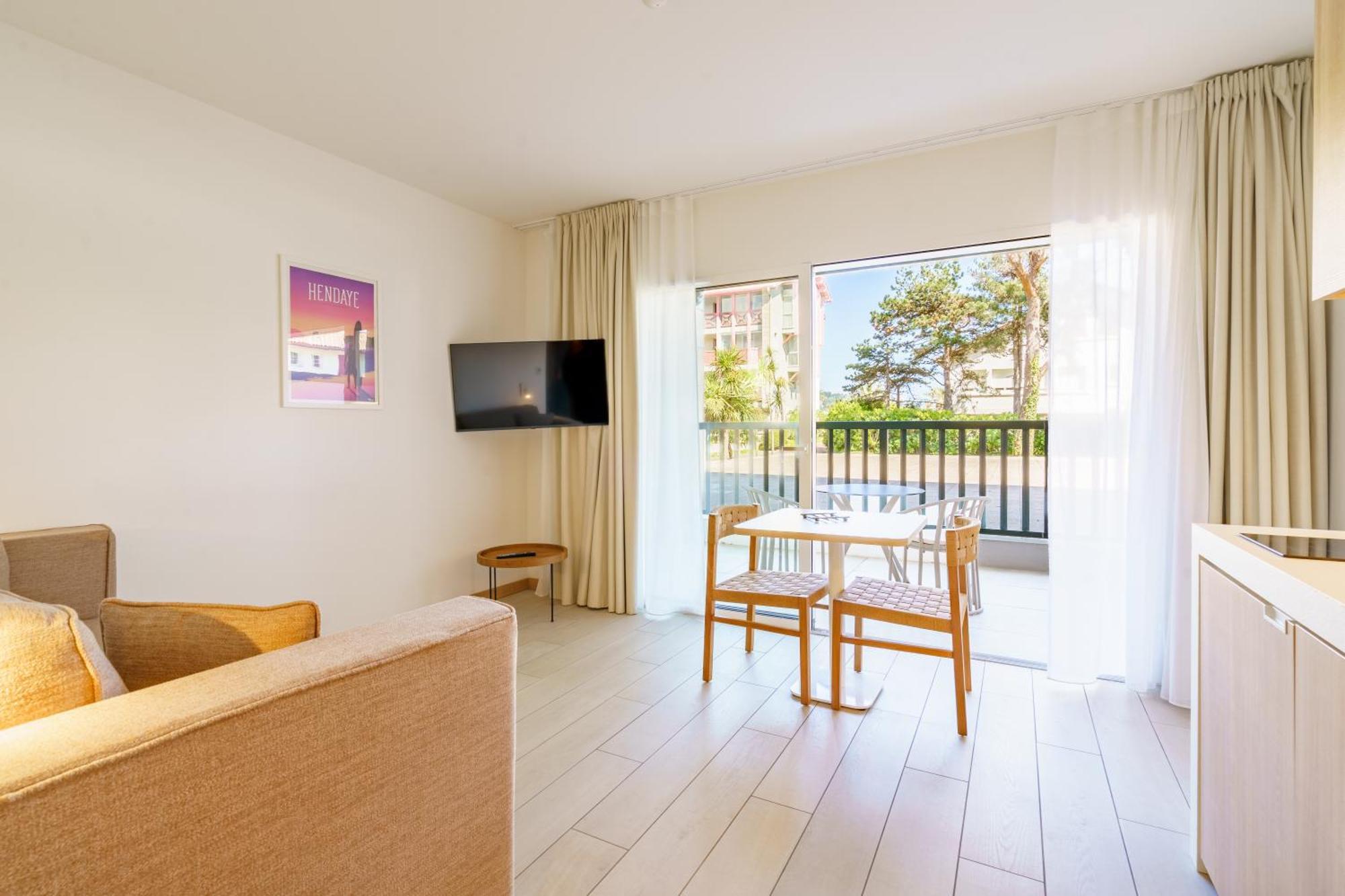 Residence Ibaia - Piscine & Spa Hendaye Ngoại thất bức ảnh